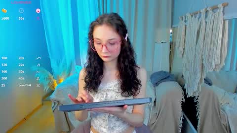 milliminimouse online show from 11, 10, 2025