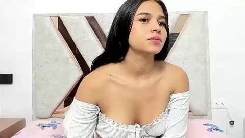 Snapshot of milly610 chatting on 10, 6, 2026 Milly610 online show from 10, 6, 2026