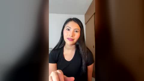 milly__taylorrr07 online show from 14, 6, 2026