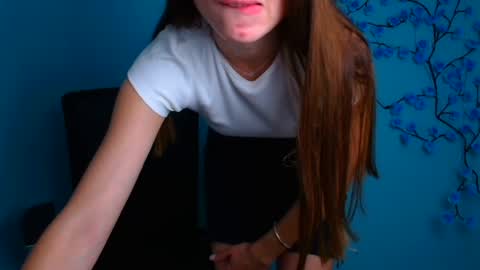 Snapshot of milly_liss chatting on 25, 6, 2026 Milly online show from 25, 6, 2026