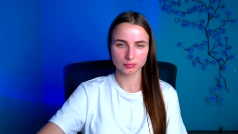 Snapshot of milly_liss chatting on 29, 6, 2026 Milly online show from 29, 6, 2026