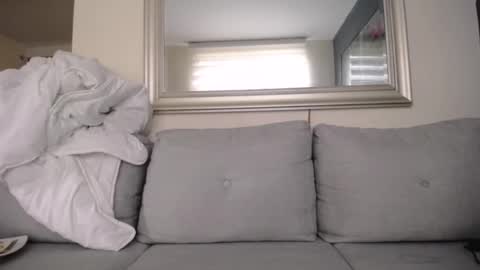 miloslove online show from 5, 3, 2025