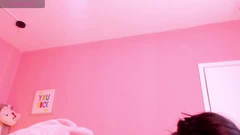 milu_carbajal_x online show from 19, 4, 2026