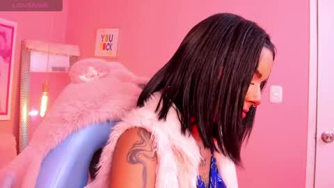 milu_carbajal_x online show from 23, 4, 2026