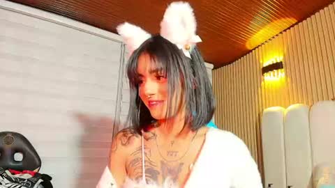 milu_carbajal_x online show from 22, 7, 2026