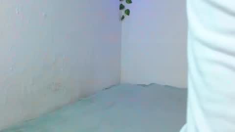 mily_baker online show from 27, 1, 2025