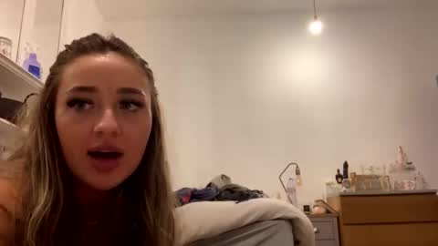 Snapshot of mimi_monroe1 chatting on 2, 3, 2025 Mimi Monroe online show from 2, 3, 2025