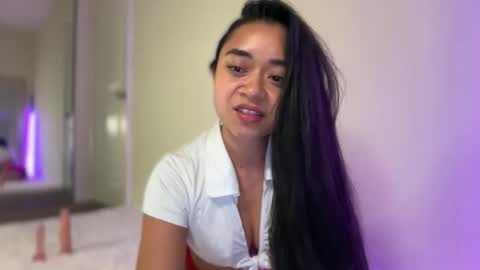 Snapshot of mimibabyxxx chatting on 4, 11, 2025 Mimi Baby online show from 4, 11, 2025