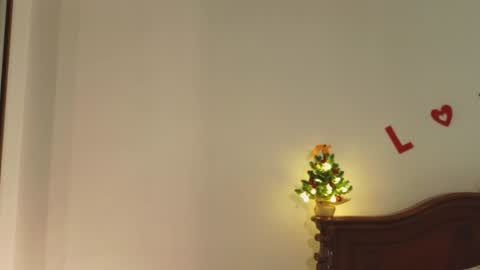 Snapshot of mimichelle chatting on 29, 12, 2024 mimichelle online show from 29, 12, 2024