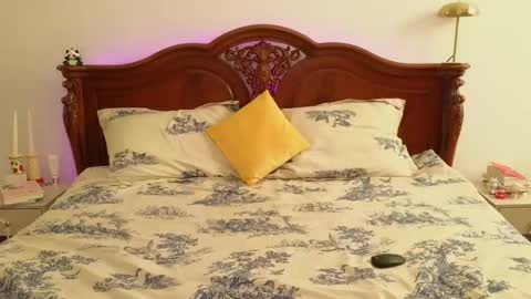 Snapshot of mimichelle chatting on 18, 2, 2025 mimichelle online show from 18, 2, 2025