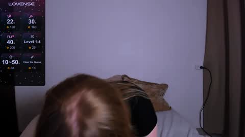 hi Im Mina  online show from 5, 2, 2025