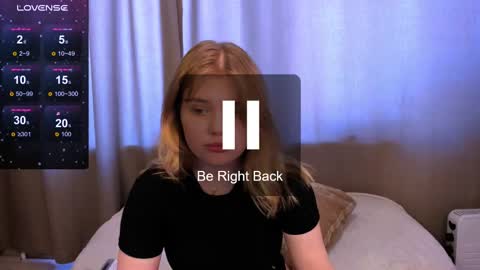 hi Im Mina  online show from 28, 2, 2025