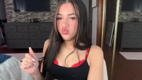 Mina online show from 5, 2, 2026