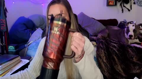 Mindy Mars online show from 9, 1, 2025