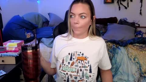 Mindy Mars online show from 22, 1, 2025