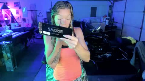 Mindy Mars online show from 10, 10, 2025