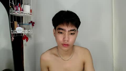 mingkla_man online show from 12, 4, 2026