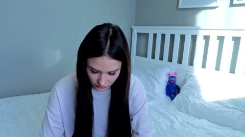 KarinaLeila online show from 27, 10, 2025