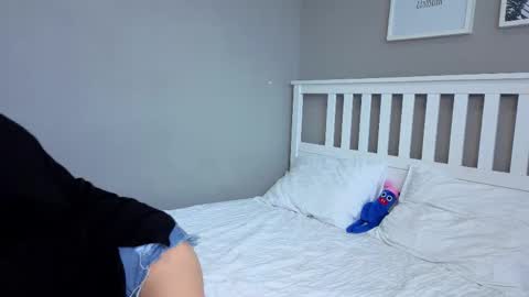 KarinaLeila online show from 28, 10, 2025