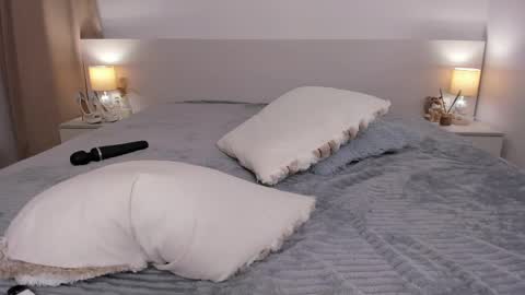 mini_rony online show from 9, 4, 2026