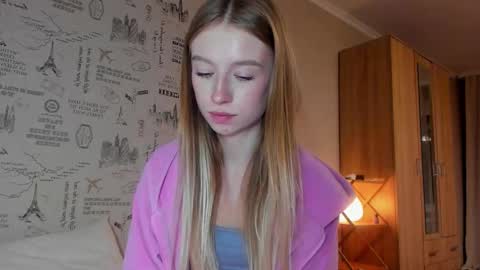 Snapshot of minidiva_ chatting on 14, 10, 2025 Amelia online show from 14, 10, 2025