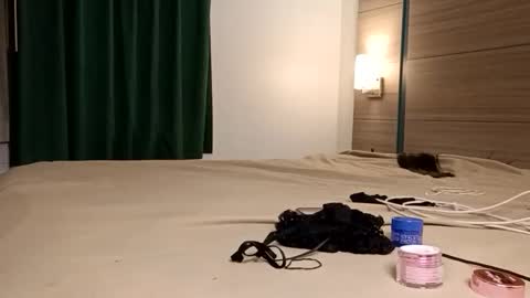 minniehunney online show from 19, 1, 2026