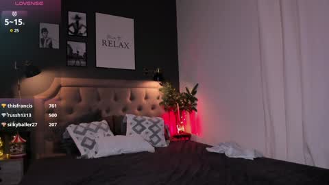 Snapshot of mintlackey chatting on 16, 12, 2024 Lianna online show from 16, 12, 2024