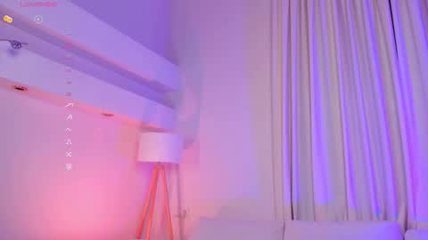 Snapshot of mintlackey chatting on 7, 11, 2025 Lianna online show from 7, 11, 2025