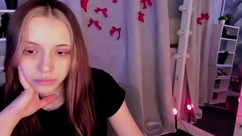 Snapshot of mipsymipson chatting on 4, 3, 2025 NEXT STREAM NOVEMBER 27282930 online show from 4, 3, 2025