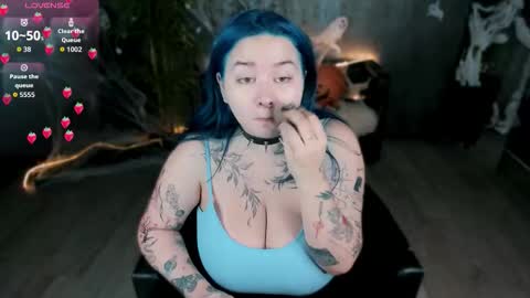 Snapshot of mira_fyre chatting on 21, 10, 2025 MIra online show from 21, 10, 2025