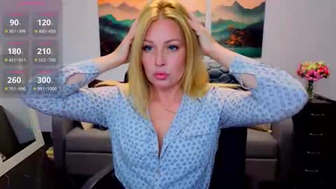 Snapshot of mira_whitme chatting on 20, 5, 2026 Mira online show from 20, 5, 2026