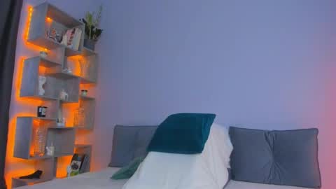 Mira  follow my fansly  online show from 12, 5, 2026