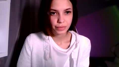 MiraLaPics online show from 22, 4, 2026