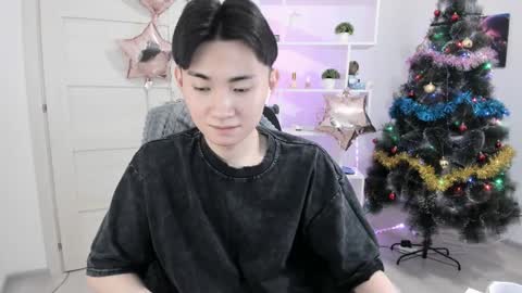             online show from 25, 12, 2024