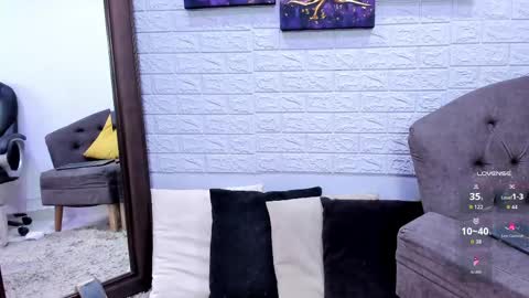    online show from 22, 4, 2026