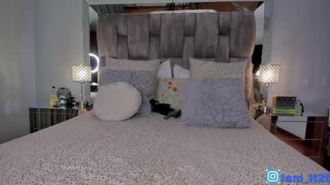 Snapshot of mirandacollins_ chatting on 15, 5, 2026 Miranda online show from 15, 5, 2026