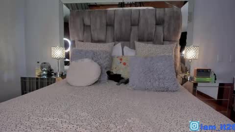 Snapshot of mirandacollins_ chatting on 16, 5, 2026 Miranda online show from 16, 5, 2026