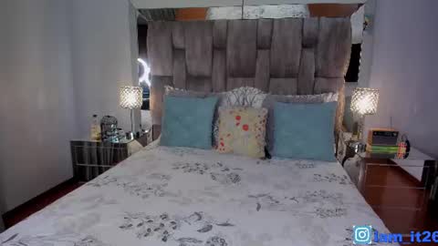 Snapshot of mirandacollins_ chatting on 21, 7, 2026 Miranda online show from 21, 7, 2026