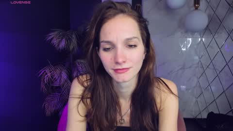 Snapshot of mirandaglow chatting on 5, 12, 2024 Miranda online show from 5, 12, 2024