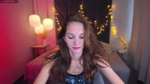 Snapshot of mirandaglow chatting on 27, 12, 2024 Miranda online show from 27, 12, 2024