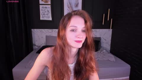 Snapshot of mirandaglow chatting on 21, 2, 2025 Miranda online show from 21, 2, 2025