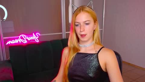 MirandaMayers online show from 10, 9, 2025