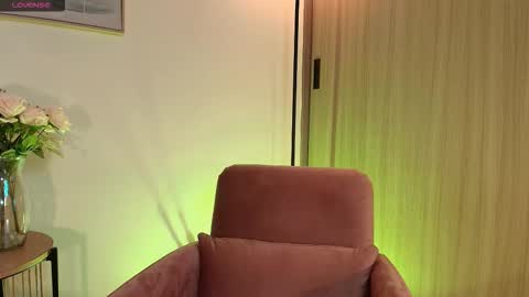 Snapshot of mirandashaw chatting on 28, 2, 2026 Miranda Shaw online show from 28, 2, 2026