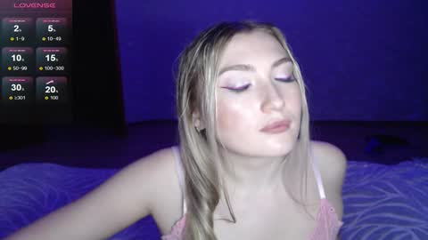 Mira online show from 5, 3, 2026