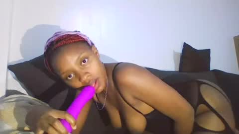 PeachySin online show from 28, 7, 2026