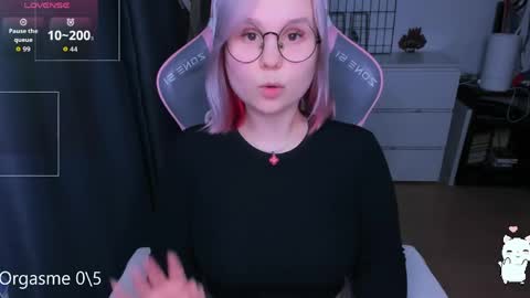 Kira online show from 25, 4, 2026