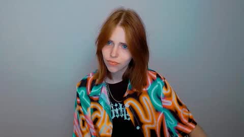 misaki_chan_ online show from 10, 9, 2025