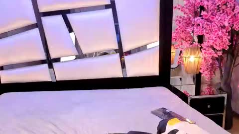     online show from 8, 3, 2026