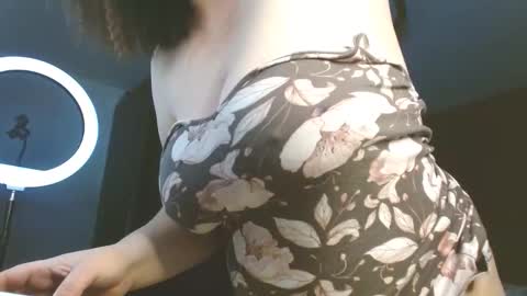 Snapshot of mishakiss34 chatting on 19, 11, 2025 Misha online show from 19, 11, 2025