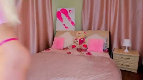 mishapallmer online show from 5, 6, 2026
